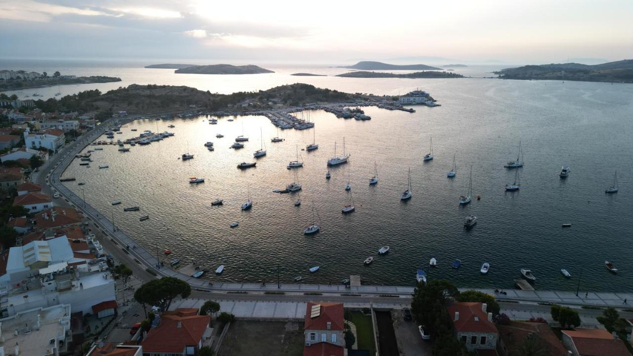 Limon Pansiyon Foça Buitenkant foto