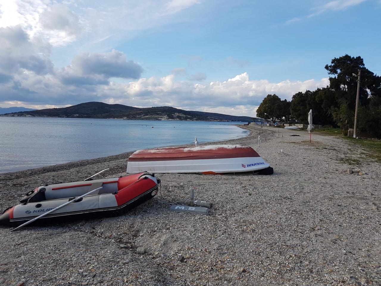 Limon Pansiyon Foça Buitenkant foto