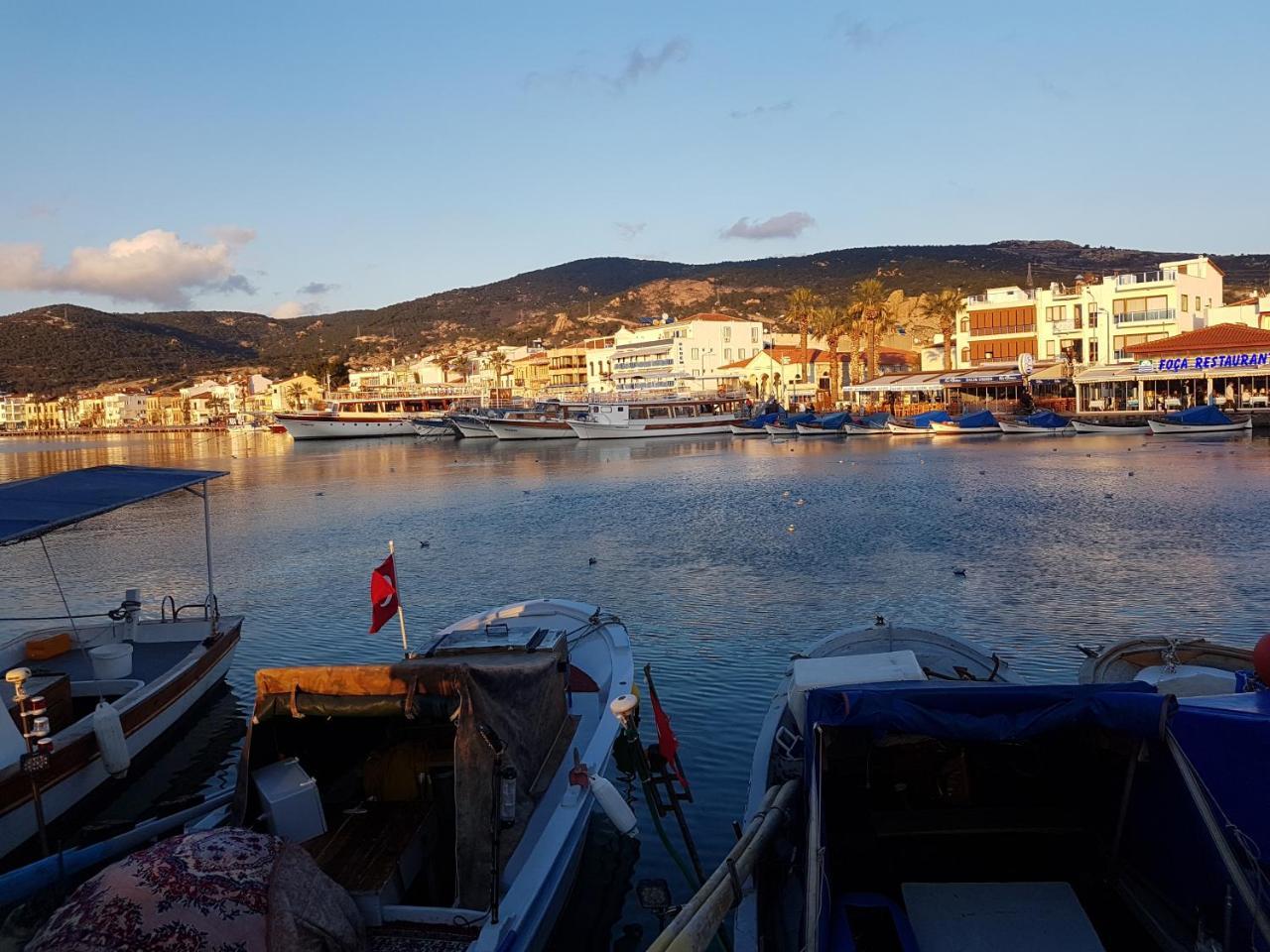 Limon Pansiyon Foça Buitenkant foto