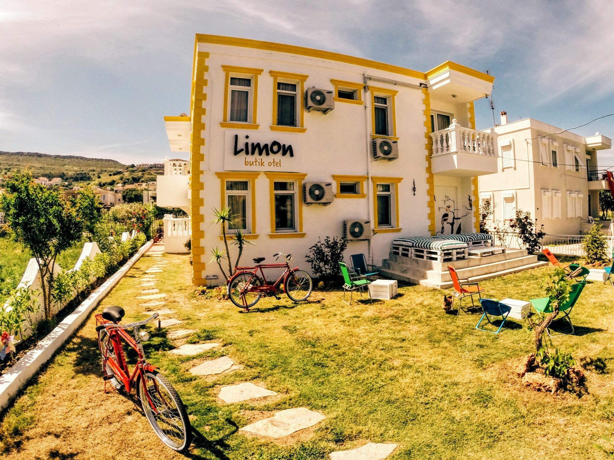 Limon Pansiyon Foça Buitenkant foto